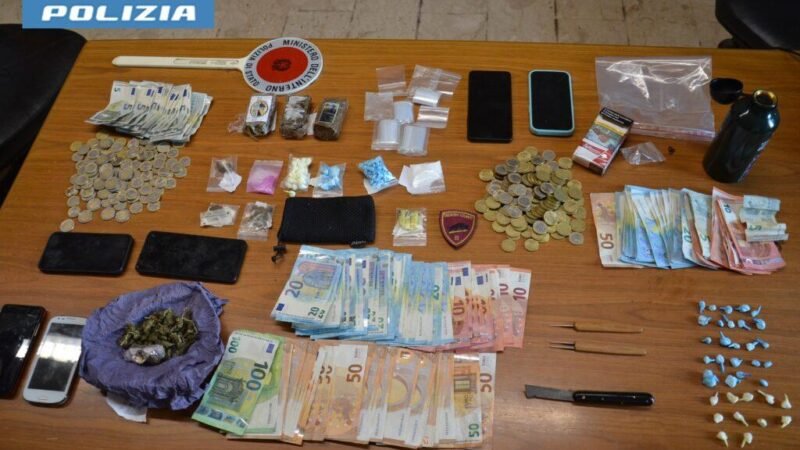 Gambiano sorpreso dalla polizia con centinaia di dosi di crack pronta per lo smercio