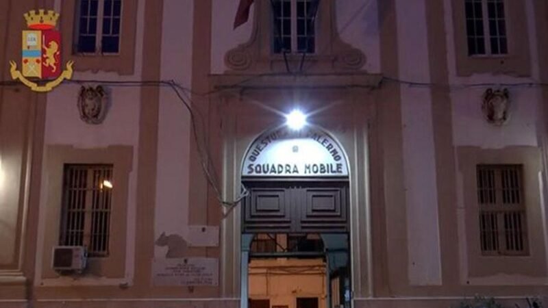 Bagheria. Aggrediscono poliziotti, daspo a padre e figlio
