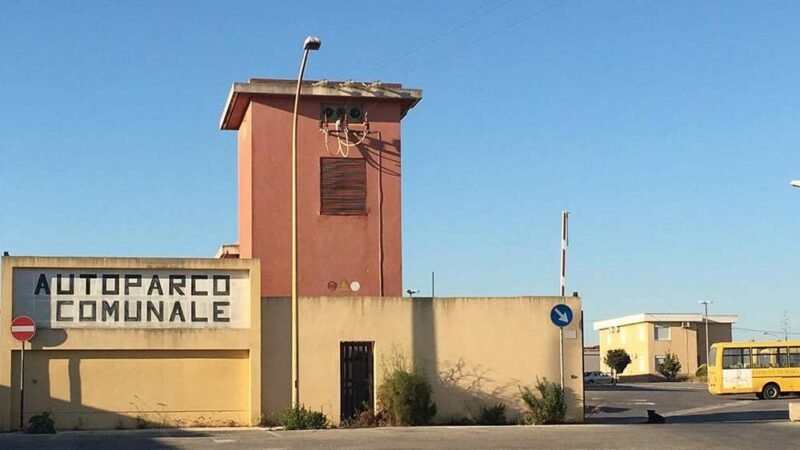 Marsala. Furto di carburante all’autoparco, colto in flagranza di reato il ladro