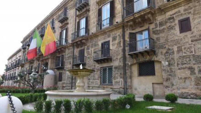 Inchiesta appalti e sanità. Regione – Giunta sospende tre dirigenti dopo le indagini della Procura