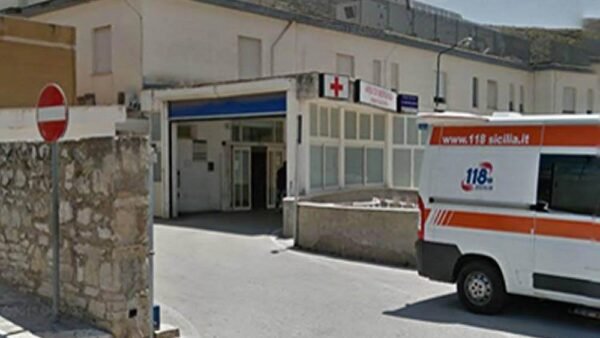 Erice: feriti due turisti, forse una manovra errata dell’autista del mezzo