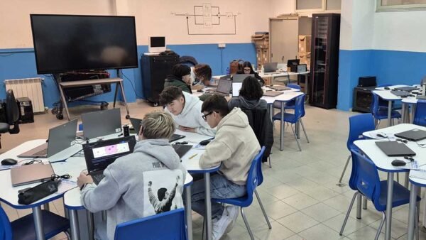 Trapani. Al “Leonardo da Vinci”, le selezioni per i Campionati Italiani di Informatica