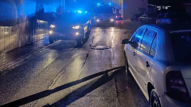 Erice Casasanta, cade palo dell’illuminazione