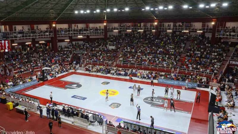 Al PalaShark alle 18.15 big match tra Trapani Shark e Dolomiti Energia Trentino