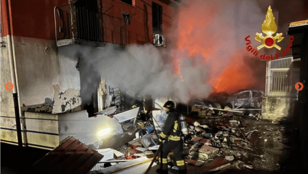 Esplosione palazzina Catania, per fortuna nessuna vittima [Video]