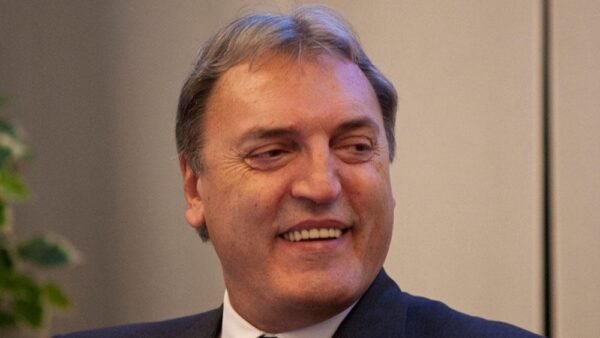 Auguri a Dino Meneghin, leggenda del basket italiano, che oggi compie 75 anni