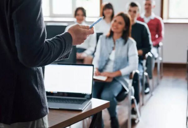 Personale della formazione, firmato contratto regionale
