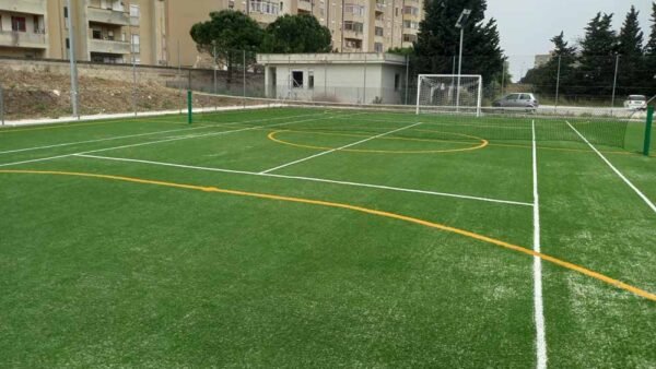 Campetti nei rioni popolari. Lamia (FdI): “sono abbandonati, è spreco di denaro pubblico”.