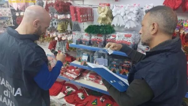 Sequestrati circa 370 mila prodotti privi di marchio CE nel palermitano