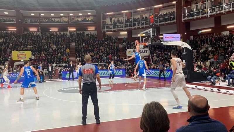 Gli Squali battono i Sardi e sono secondi