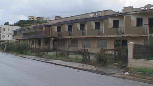 Dopo anni di abbandono, venduto il Motel Beach di Alcamo Marina