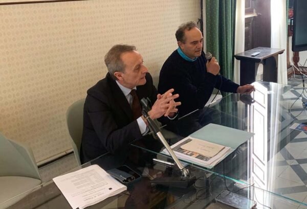 La maldestra idea di soffiare sull’odio [VIDEO]