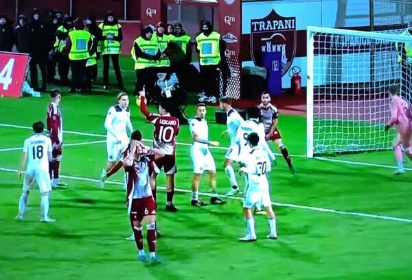 Al Provinciale Trapani-Taranto finisce 3-0. Fuoriprogramma dei tifosi ospiti