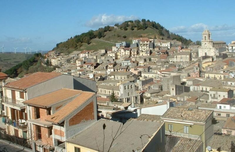 Alla scoperta di uno dei borghi più belli della Sicilia: un gioiello tra i Monti Iblei