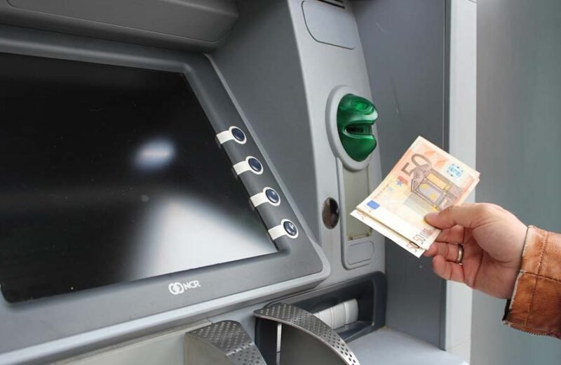 Bancomat addio: anche a Trapani e in Sicilia il prelievo di contanti diventa digitale