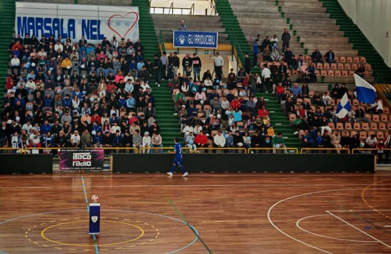 pubblico al palasport di marsala