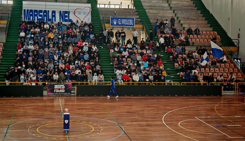 pubblico al palasport di marsala