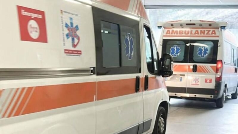 Soccorritrice del 118 ha un malore in servizio, trasferita in elisoccorso a Palermo