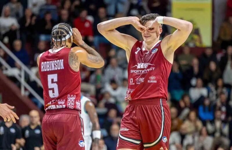 Domenica a Trapani: Cibo, Passione e Pallacanestro!