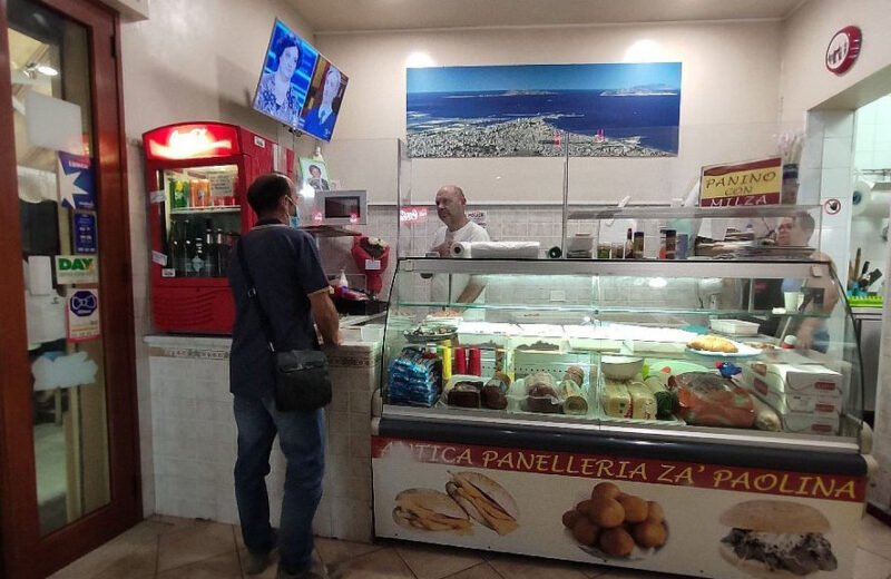 Trapani: Un Viaggio nel Gusto Autentico tra Pane e Panelle da Za Paolina