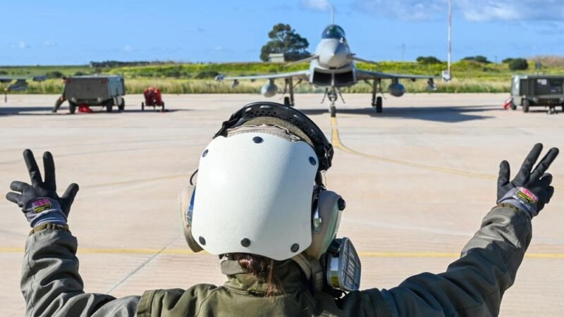Marsala, cerimonia dell’alzabandiera per il 102° anniversario dell’Aeronautica Militare