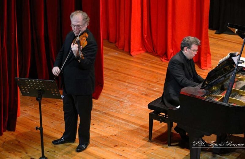 Il violinista Cihat Aşkın e il pianista Roberto Issoglio al Teatro Sollima di Marsala