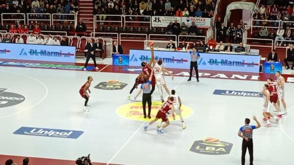 Trapani Shark travolge Trieste: dominio assoluto al PalaShark [Video]