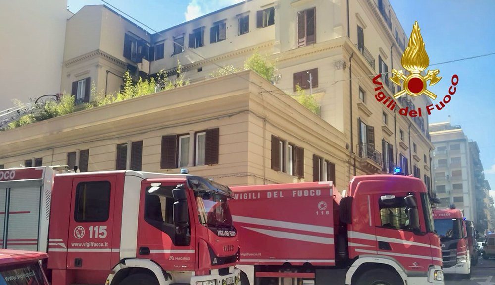 incendio museo palermo