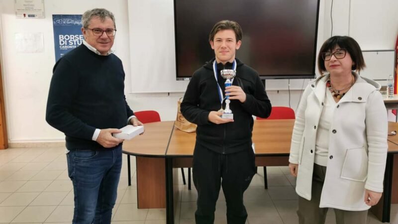 Domenico Moscato vola alla finale nazionale di matematica