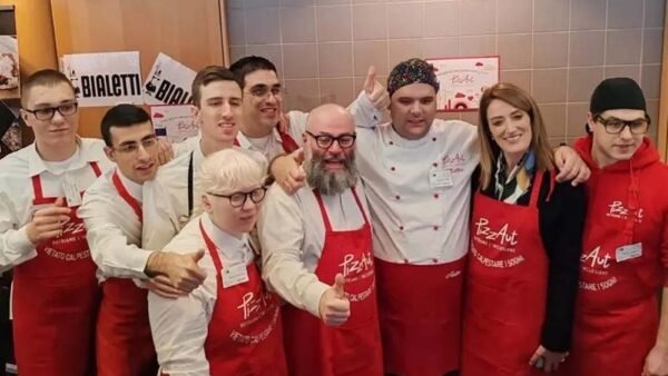 Furto a PizzAut: Danni per 7.000 Euro e Indignazione