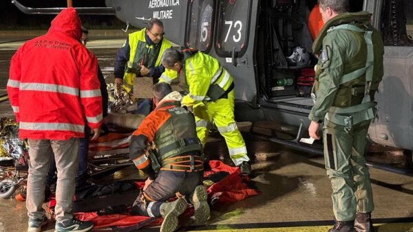 Trasporto sanitario d’urgenza per un equipaggio dell’Aeronautica militare