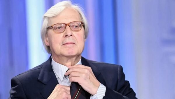 Vittorio Sgarbi ricoverato al Policlinico Gemelli