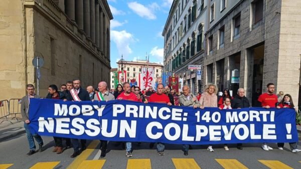 I familiari delle vittime della Moby Prince: Eni collabori nella ricerca della verità