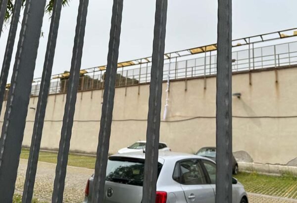 Acciuffati due dei tre detenuti minorenni evasi dal Malaspina