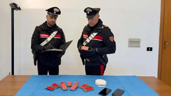 Trasportavano un chilo di hashish in macchina, denunciata coppia di marsalesi
