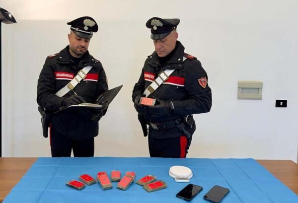 Trasportavano un chilo di hashish in macchina, denunciata coppia di marsalesi