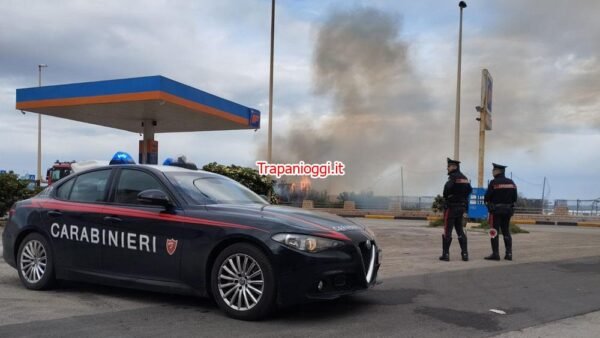 In fiamme lido Paradiso