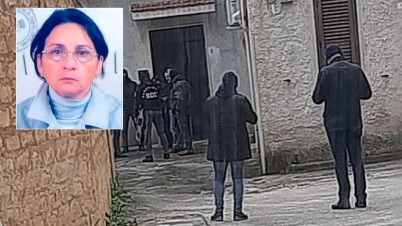 Nascosta nel sottofondo di un armadio, dentro c’erano 130 mila euro. Pare per le spese spicce del latitante