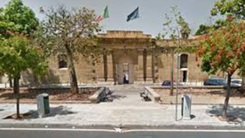 Aggredito un agente nel carcere dell’Ucciardone