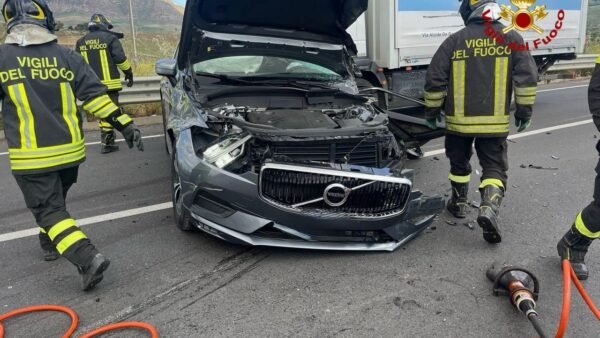 Incidente stradale sulla statale 121 Palermo-Agrigento, 4 i mezzi coinvolti