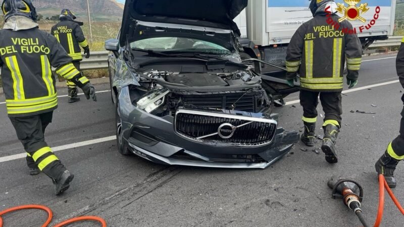 Incidente stradale sulla statale 121 Palermo-Agrigento, 4 i mezzi coinvolti