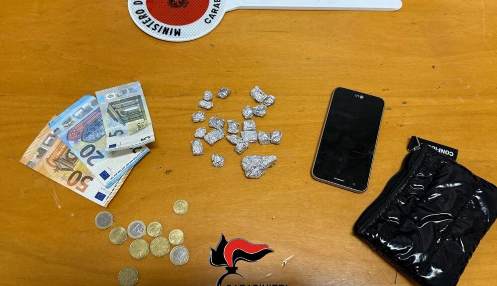 arresto spaccio Erice 19enne