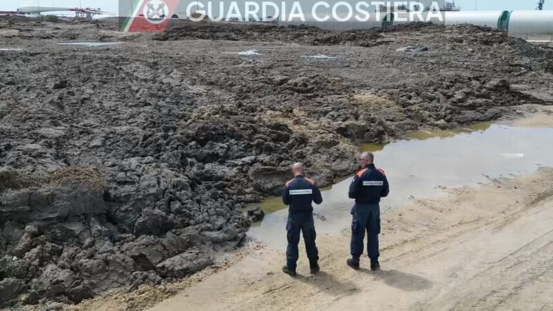 Trapani. Dragaggio molo Ronciglio i fanghi non erano trattati. Guardia costiera sequestra impianto di Porto Empedocle