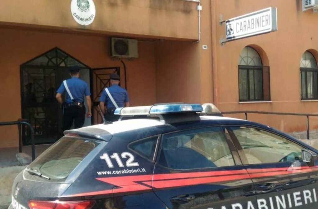 partinico carabinieri davanti compagnia stazione