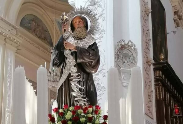Trapani in festa: la processione di San Francesco di Paola resiste al tempo e alla burocrazia