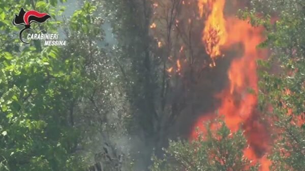 Taormina. Individuato ed arrestato l’uomo che aveva appiccato un incendio nel luglio 2023