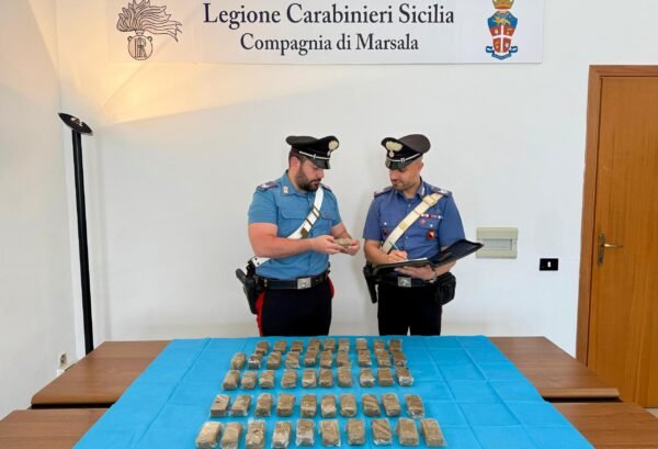 Fermato un 70enne di Trapani con 5 chili di droga nello scooter