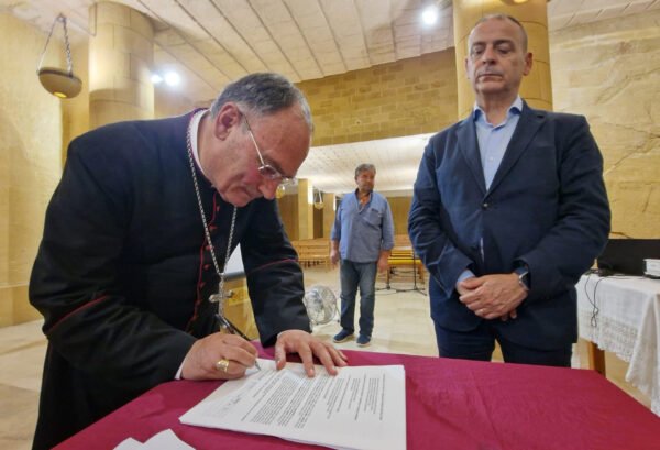 Il vescovo Giurdanella dalla parte degli agricoltori