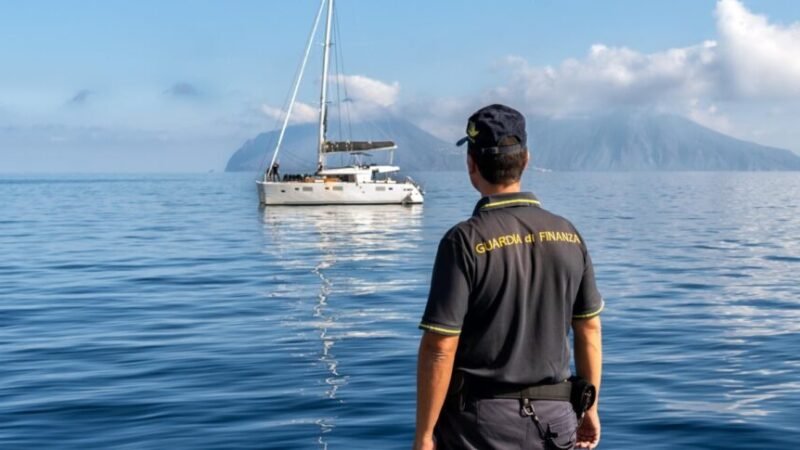 Guardia di finanza ferma peschereccio a largo di Marsala con falso comandante: denunciato tutto l’equipaggio