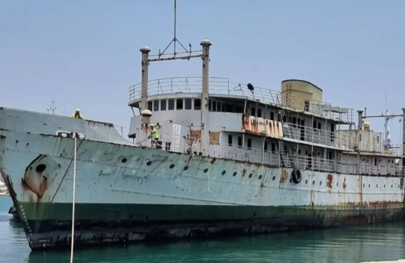Nave olandese ristrutturata nel cantiere di Mazara del Vallo